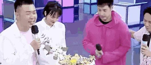 娱乐吃瓜天王相恋,揭秘娱乐圈甜蜜秘事